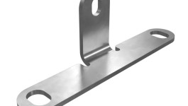 7W-3032:Кронштейн защиты гасителя