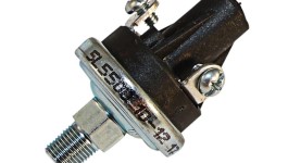 5L-5500:Реле давления масла